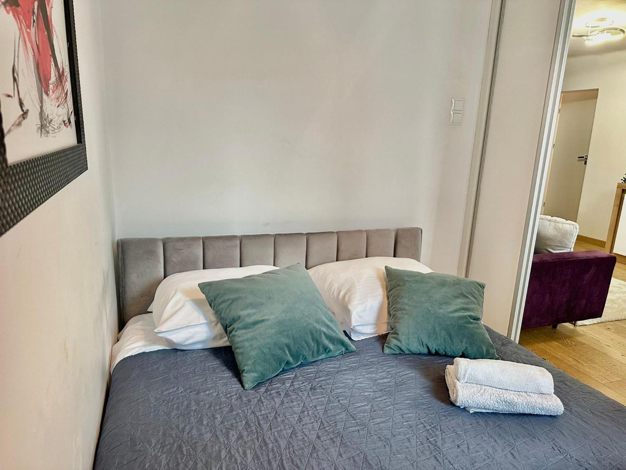 Appartement Chmielna 106 - Free Parking - Duzy Balkon à Varsovie Extérieur photo